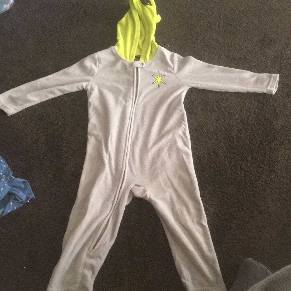 Sleep wear